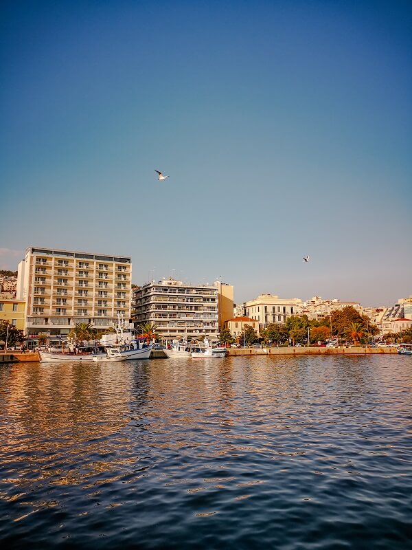 miasto Kavala - morze, plaże i historia