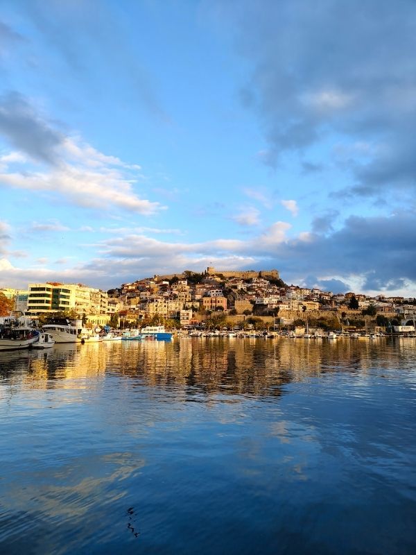 Kavala-twierdza-przewodnik-greckie-kefi