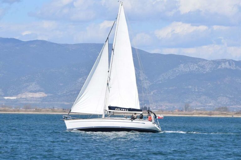 Czarter jachtu Bavaria 44 w Volos
