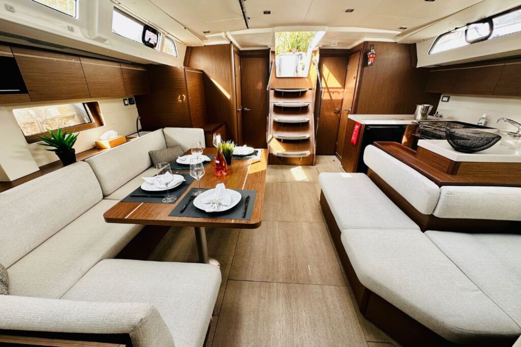 Czarter jachtu Beneteau Oceanis 51.1 w Alimos - greckie kefi