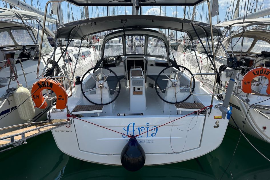 Beneteau Oceanis 34.1 czarter jachtu z greckiekefi.pl