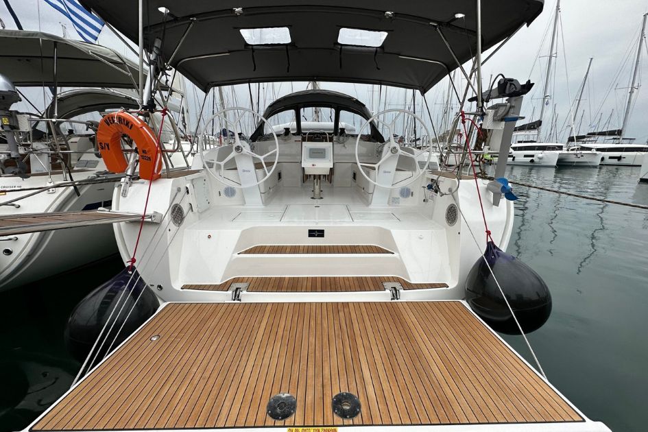 Bavaria Cruiser 46 Style czarter jachtów Grecja