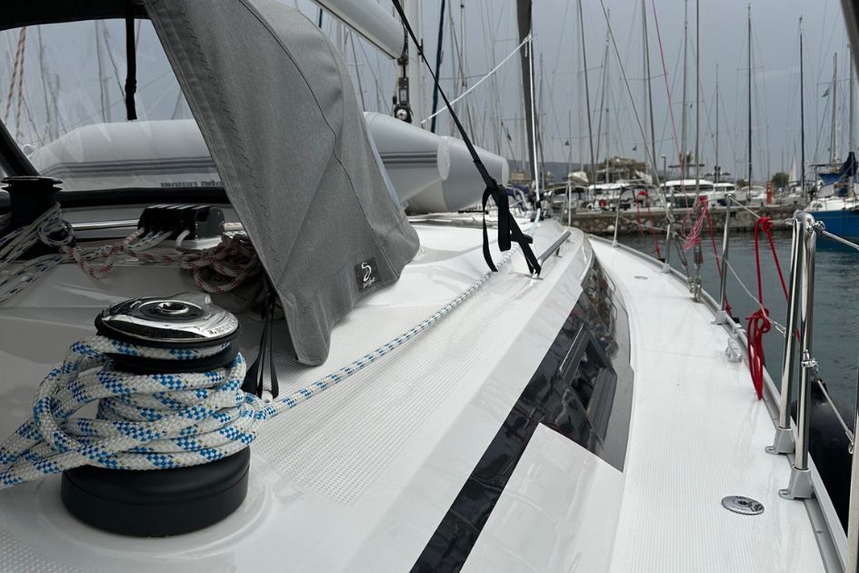 Bavaria Cruiser 46 Style czarter jachtów Grecja