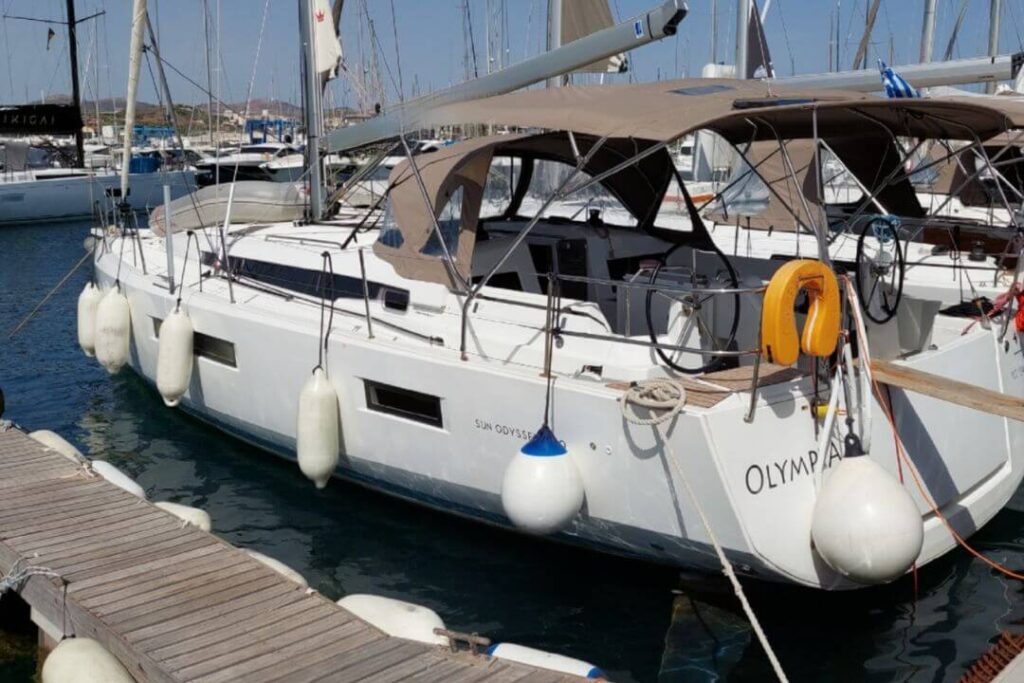 Sun Odyssey 440 czarter jachtu Grecja Skiathos - greckiekefi.pl