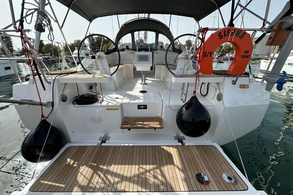 Bavaria C38 wynajem jachtu w Grecji - greckiekefi.pl