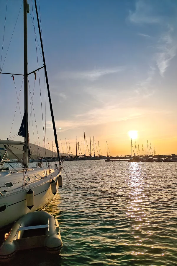 Stanowiska dla jachtów w Plataria Marina