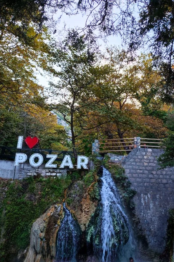 Loutra Pozar – źródła termalne wśród skał