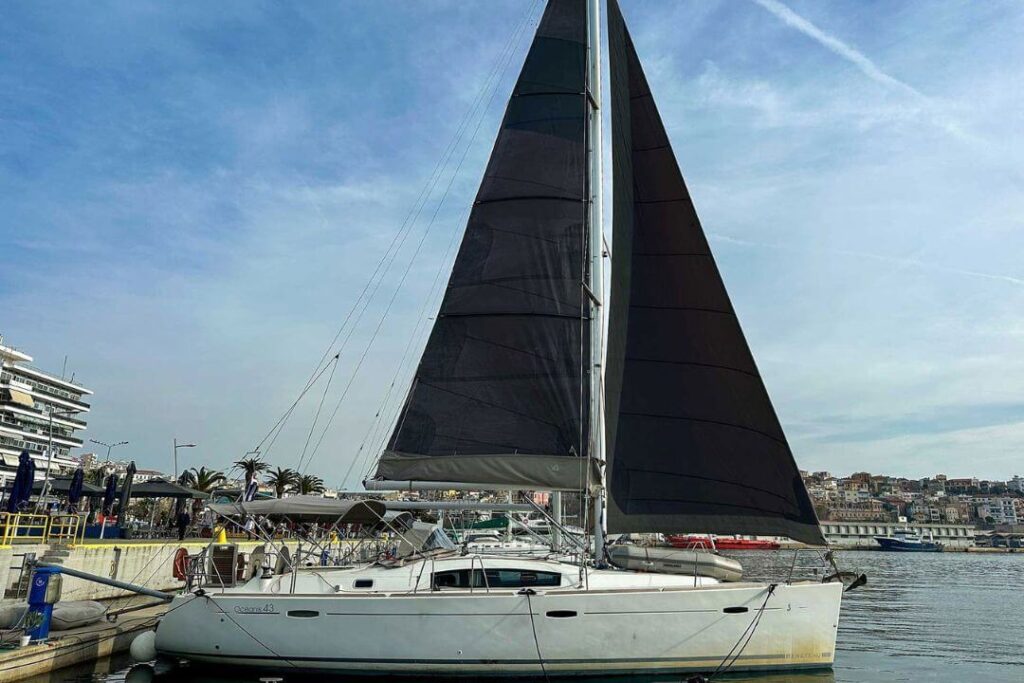 Beneteau Oceanis 43 czarter jachtu Grecja