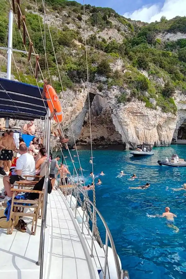 Blue Caves na wyspie Paxos
