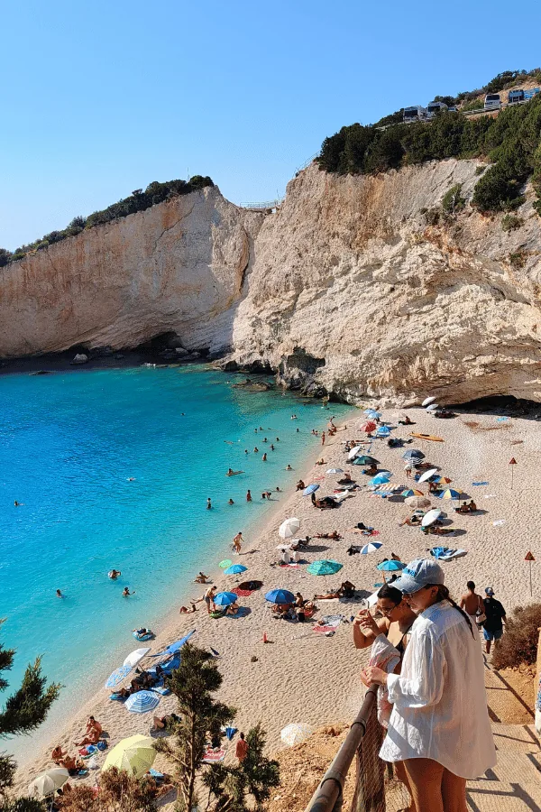Plaża Porto Katsiki na Lefkadzie – widok na wybrzeże